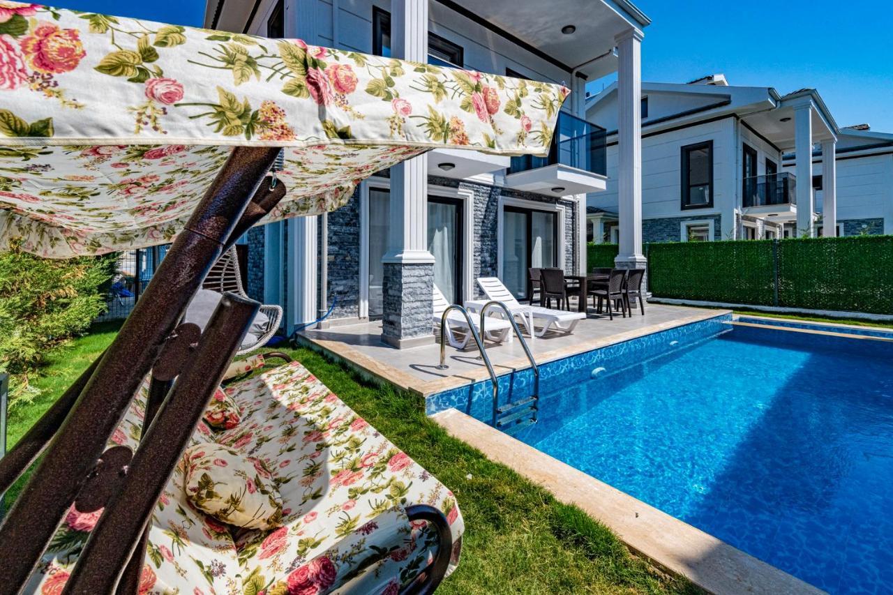Salkim- 4 Bedroom Holiday Villa In Oludeniz 费特希耶 外观 照片